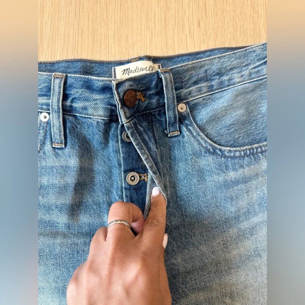 Madewell Relaxed Denim Shorts in Clintonville Wash: Split-Hem Size 27 1329 - Picture 3 of 13